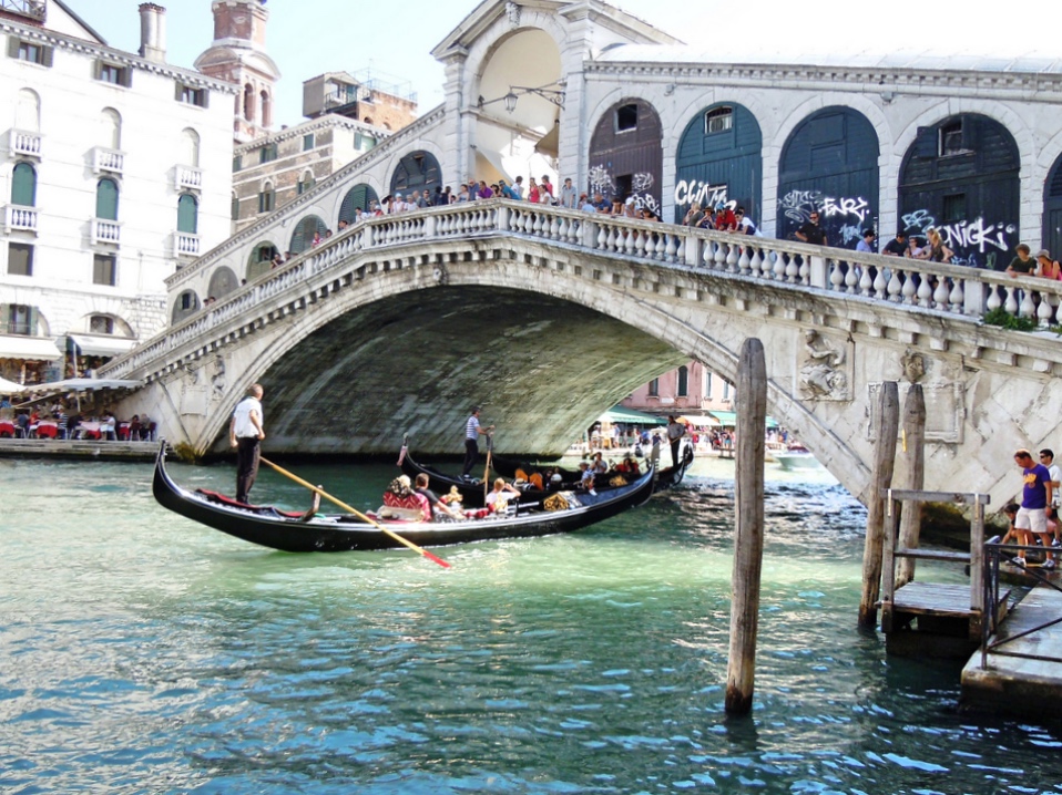 Trucje met gondel vervanger zorgt voor gedoe in Venetië Trucje met gondel vervanger zorgt voor gedoe in Venetië