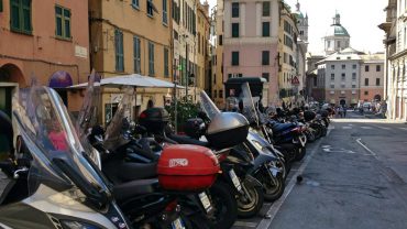 Met een groep op motorvakantie door onbekende gebieden Met een groep op motorvakantie door onbekende gebieden