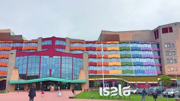 Vakantie geboekt naar een coronagebied? Hoe zit het met mijn reisverzekering?