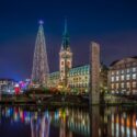 Voor kerstlichtjes en spektakel naar Hamburg dit jaar Voor kerstlichtjes en spektakel naar Hamburg dit jaar