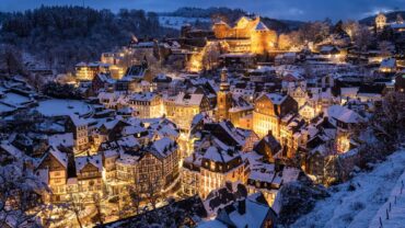 Monschau uitgeroepen tot mooiste stadje van Duitsland Monschau uitgeroepen tot mooiste stadje van Duitsland