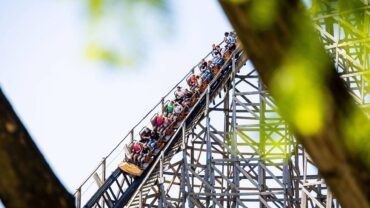 24 uur achtbaanrijden voor het goede doel, durf jij?