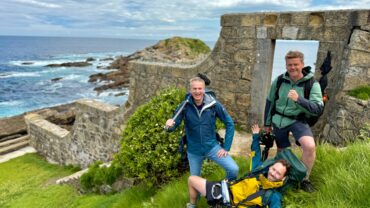 Van oceaan tot zee – Hauben wandelt voor nieuwe VPRO-serie over eeuwenoude bergpaden