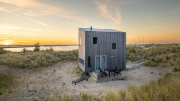 Eilandhuisjes Marker Wadden steunen natuurontwikkeling