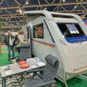 Caravanverkoop stijgt met name dankzij jonge gezinnen met 18% dit jaar Caravanverkoop stijgt met name dankzij jonge gezinnen met 18% dit jaar