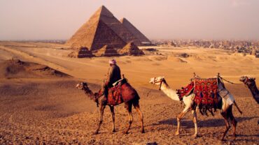 Met Google Streetview naar de piramides