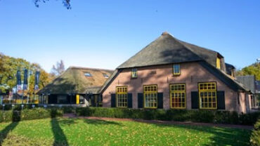 Zwaluwhoeve compleet met hotel