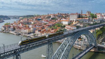 Transavia maakt Porto straks makkelijk bereikbaar vanuit Brussel